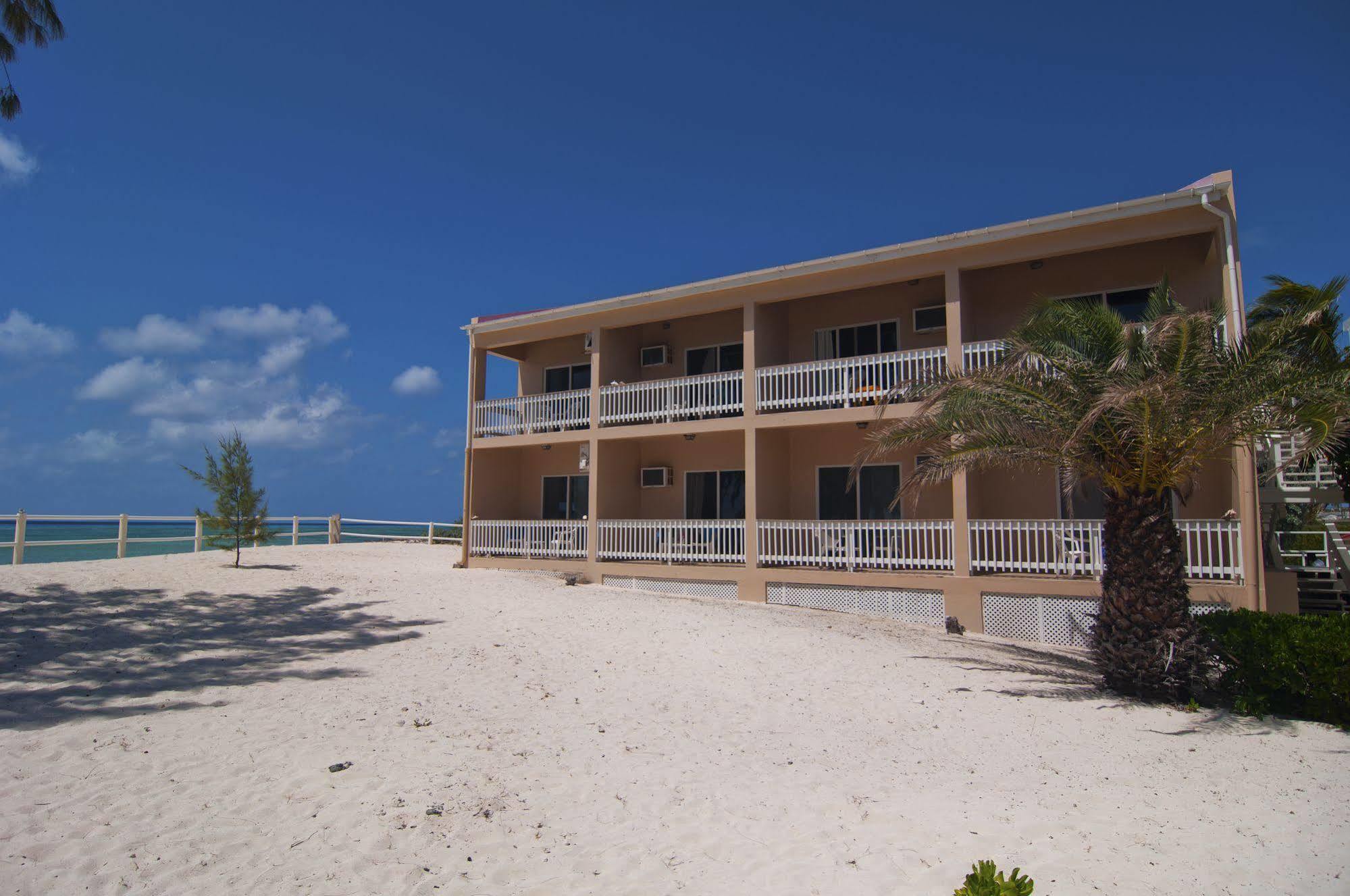 Bohio Dive Resort Cockburn Town Exterior foto